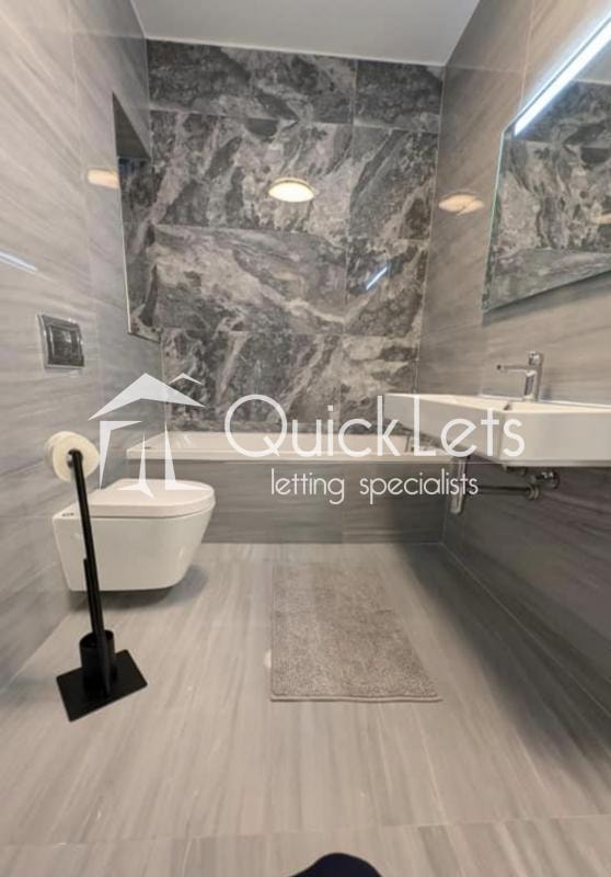 2 Bedroom Ensuite Apartment for Long Let in Mosta - €1,800/month photo 9