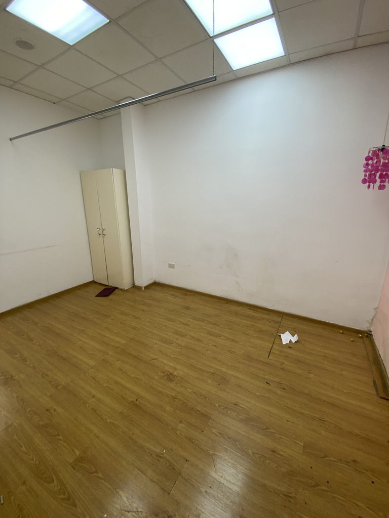 Shop for Long Let in Gżira - €1,200/month photo 3