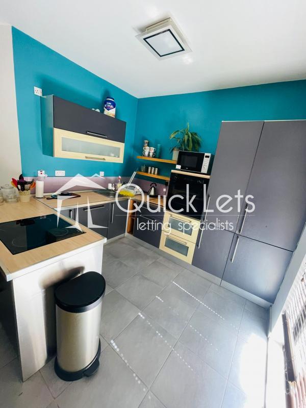 2 Bedroom Ensuite Apartment for Long Let in St. Julian's - €1,500/month photo 7