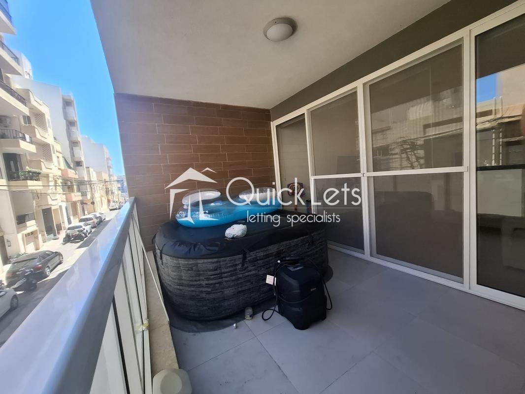 ST.PAUL’S BAY |APARTMENT | €1,800/month photo 8