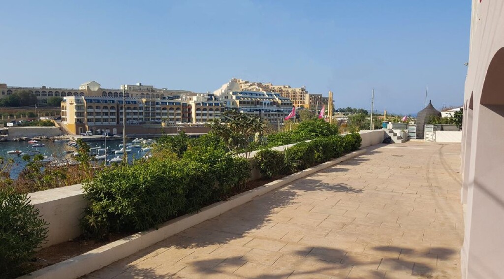 2 Bedroom Apartment for Long Let in St. Julian's - €1,600/month