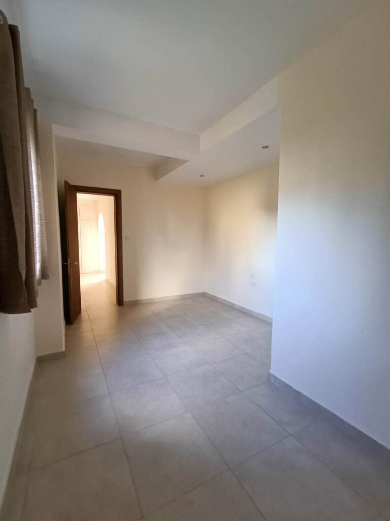 3 Bedroom Terraced House for Long Let in Baħar iċ-Ċagħaq - €2,300/month photo 13