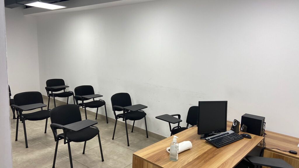 Office for Long Let in Pietà - €6,500/month photo 10