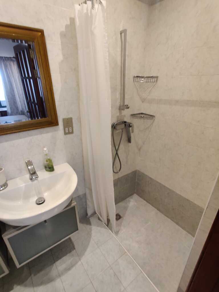 3 Bedroom Apartment for Long Let in Valletta - €2,500/month photo 8