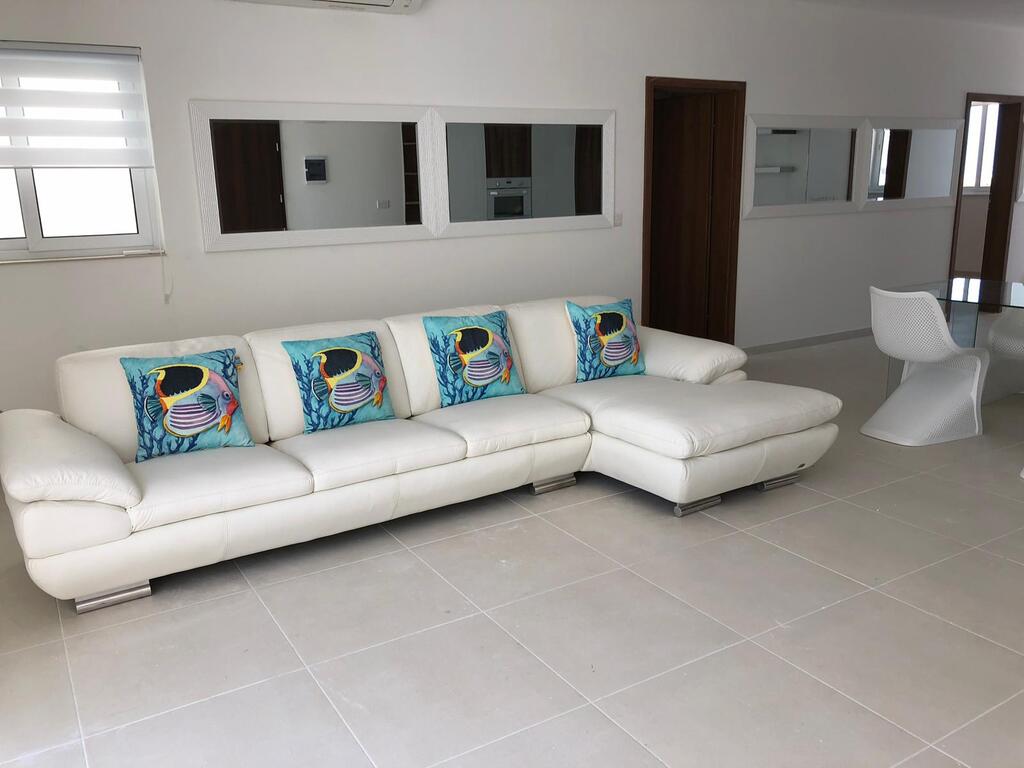 2 Bedroom Penthouse for Long Let in Swieqi - €2,500/month photo 5