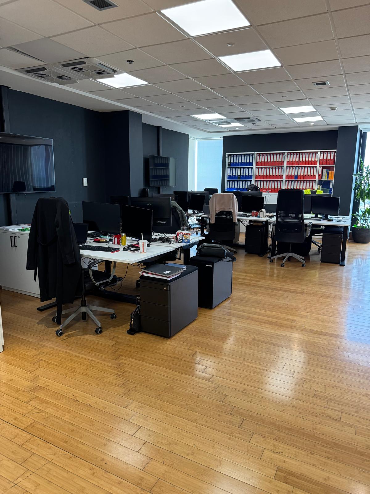 Prestigious 300 sqm Office in Portomaso Business Tower with Marina Views in St Julians photo 2