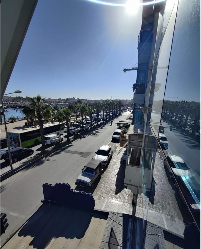 Office for Long Let in Gżira - €4,500/month