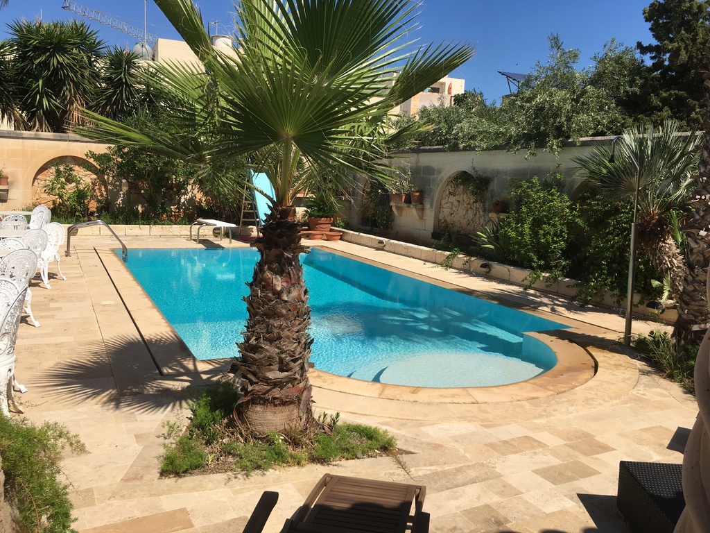 3 Bedroom Villa for Long Let in San Ġwann - €6,000/month photo 2