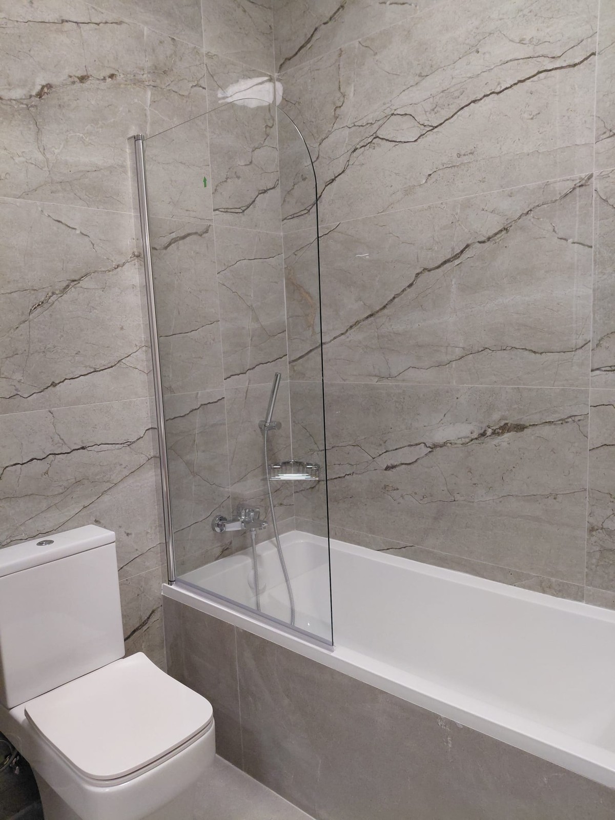 Designer-Finished 3-Bedroom Penthouse in Lija photo 10