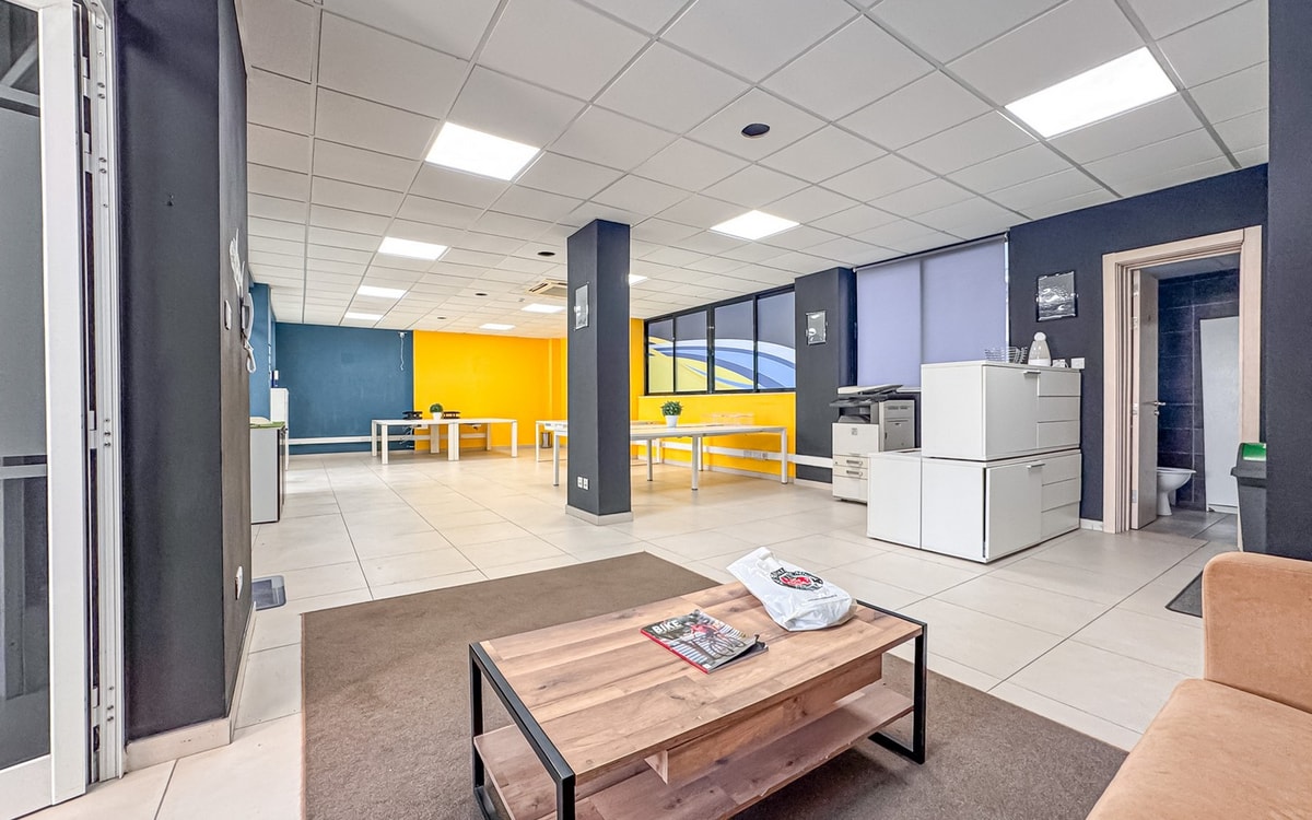 Office for Long Let in Sliema - €2,000/month photo 3