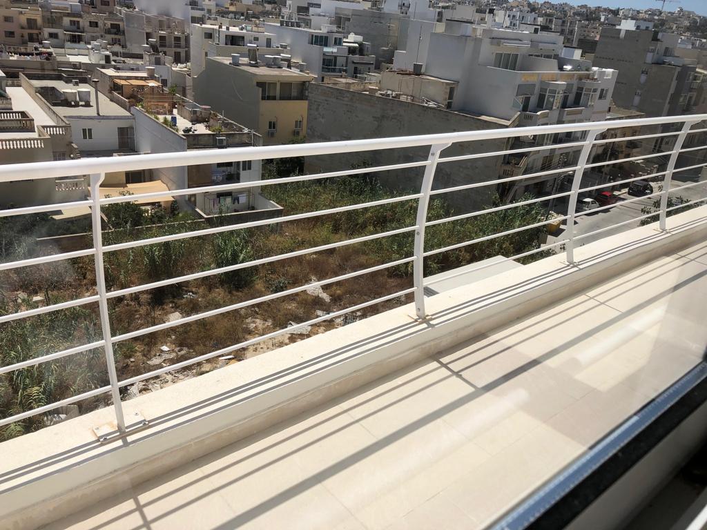 2 Bedroom Penthouse for Long Let in Swieqi - €2,500/month photo 13