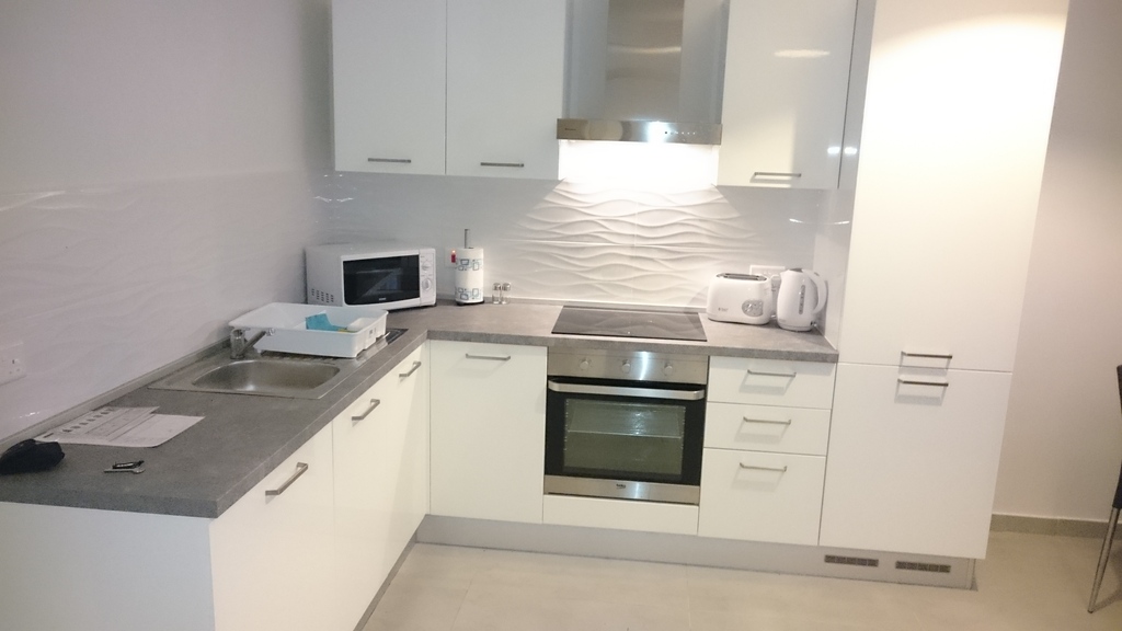 2 Bedroom Ensuite Apartment for Long Let in Sliema - €2,500/month photo 2