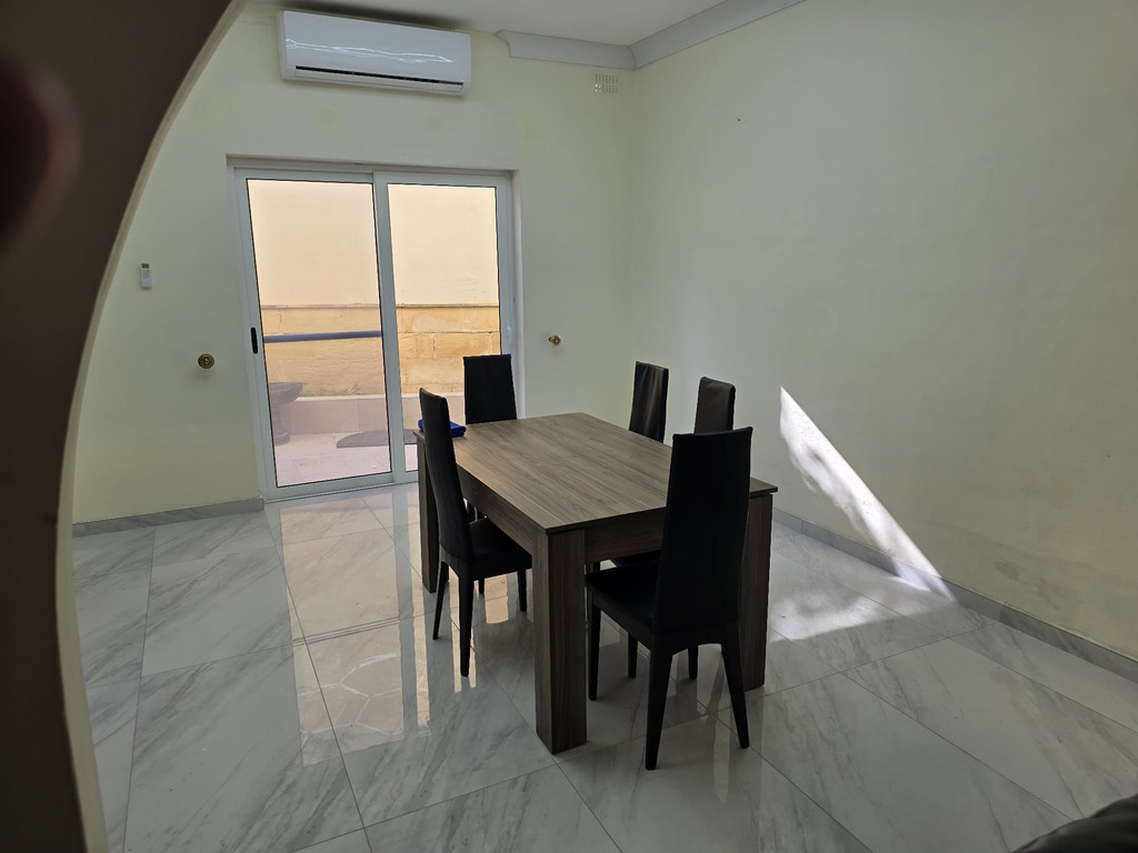 3 Bedroom Townhouse for Long Let in Marsaskala - €2,000/month photo 3