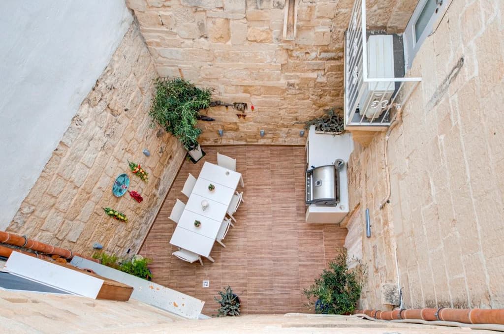 3 Bedroom House of Character for Long Let in Siġġiewi - €3,000/month