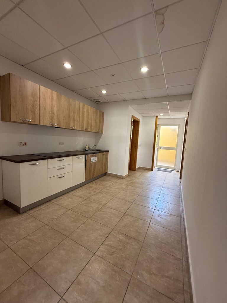 Office for Long Let in Balzan - €4,500/month photo 12