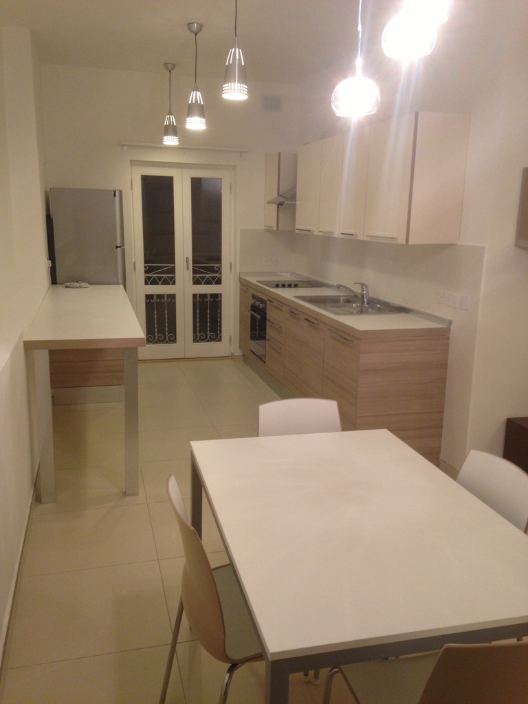 2 Bedroom Ensuite Apartment for Long Let in Sliema - €1,350/month photo 2