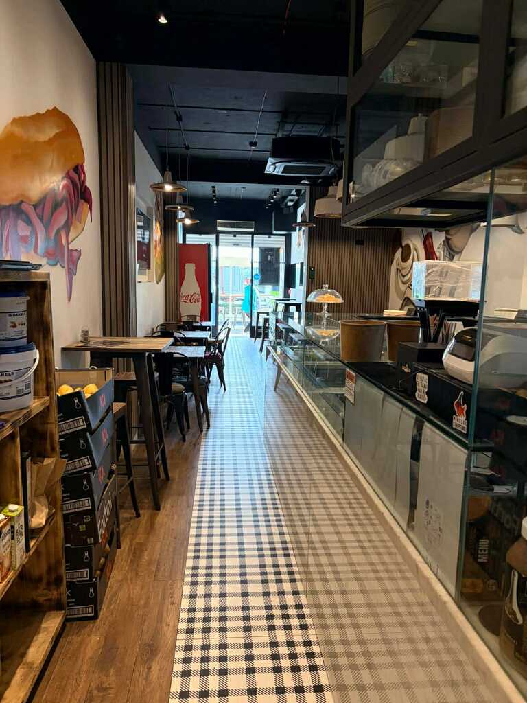 Restaurant/Bar for Long Let in Gżira - €4,050/month photo 3