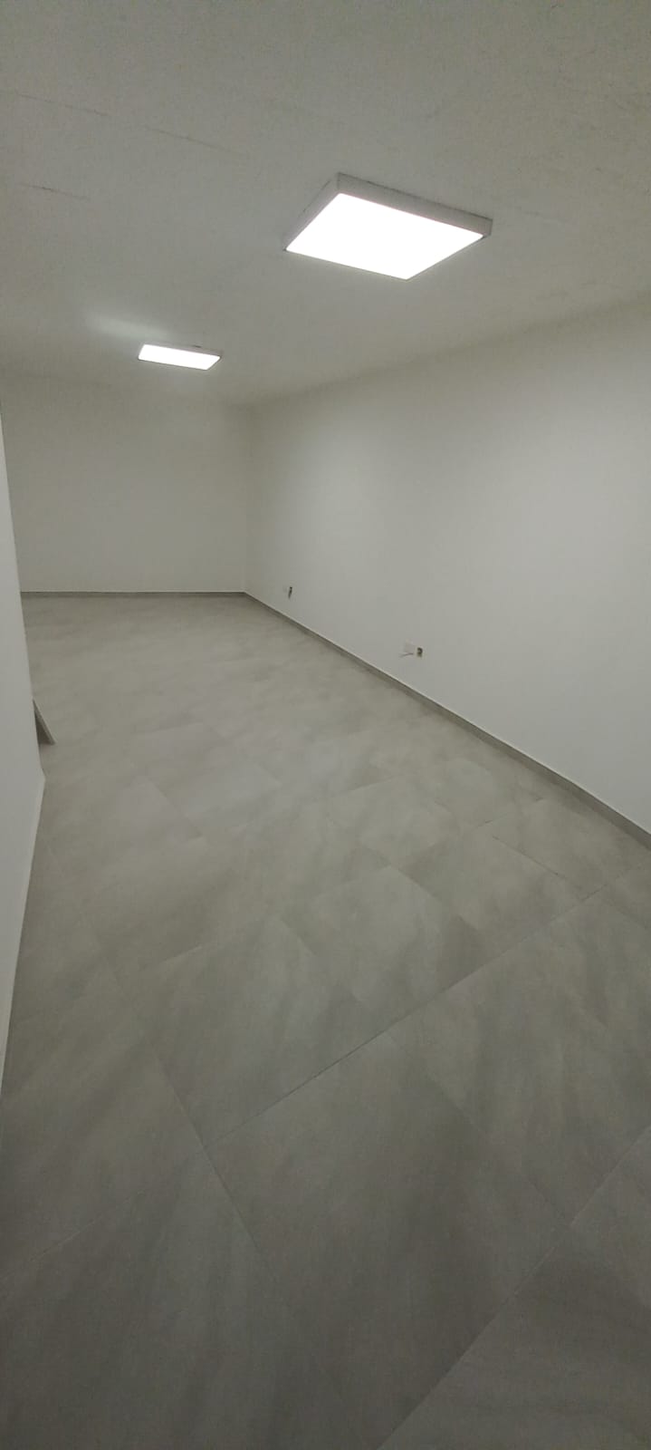 Office for Long Let in Marsa - €1,680/month photo 5