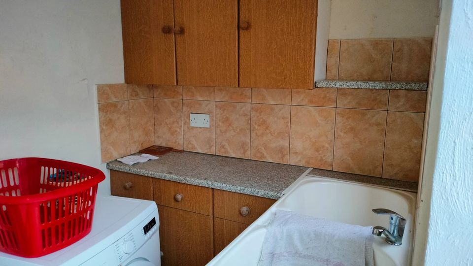 Charming Well-Maintained 2-Bedroom House with Roof Terrace in Gharghur photo 2