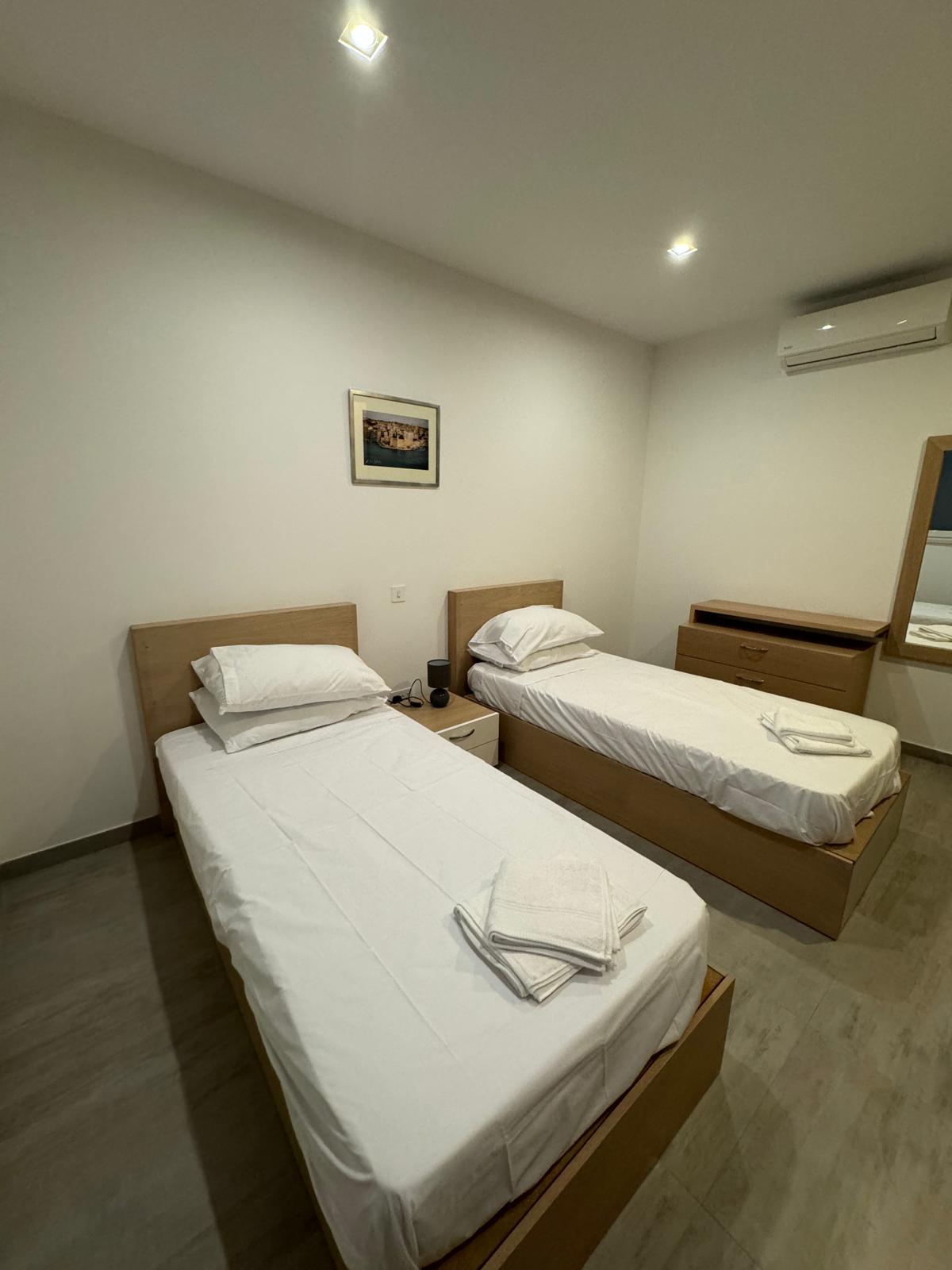 3 Bedroom Ensuite Penthouse for Long Let in Sliema - €2,700/month photo 6