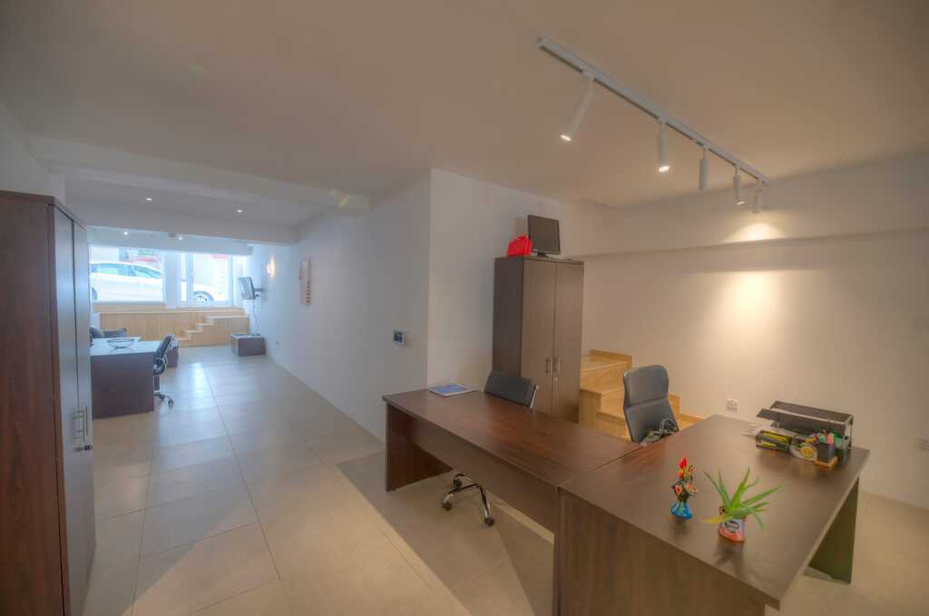 Office for Long Let in St. Julian's - €1,500/month photo 10