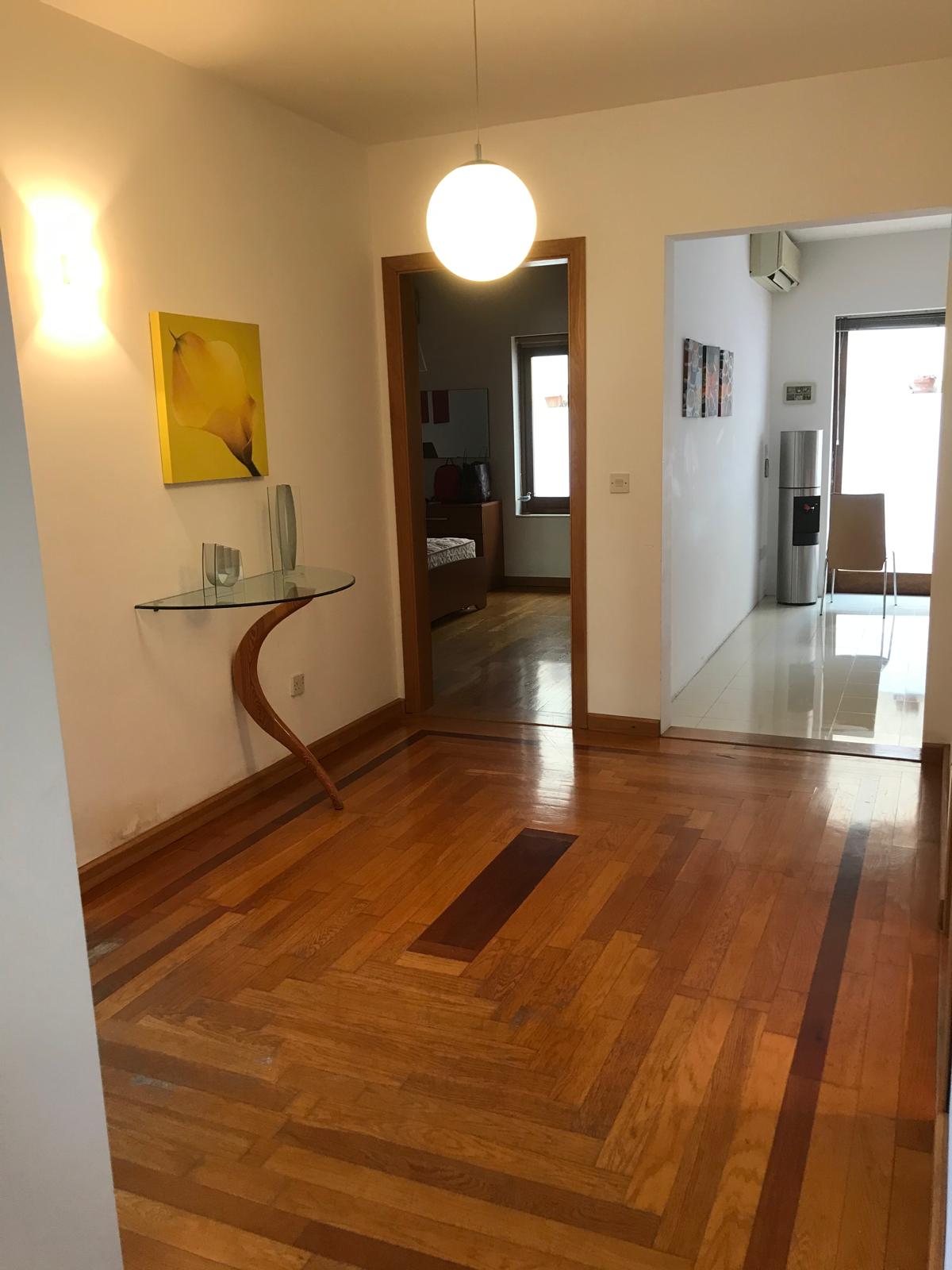 Modern Well-Located 2 Bedroom Apartment in Gzira photo 3