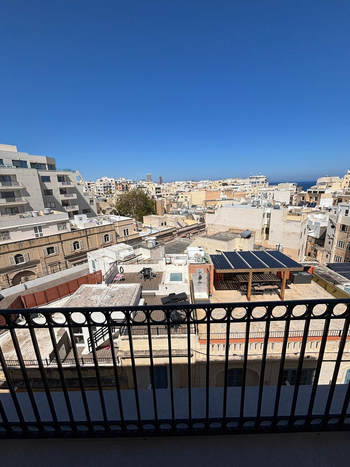 3 Bedroom Ensuite Apartment for Long Let in Sliema - €2,500/month