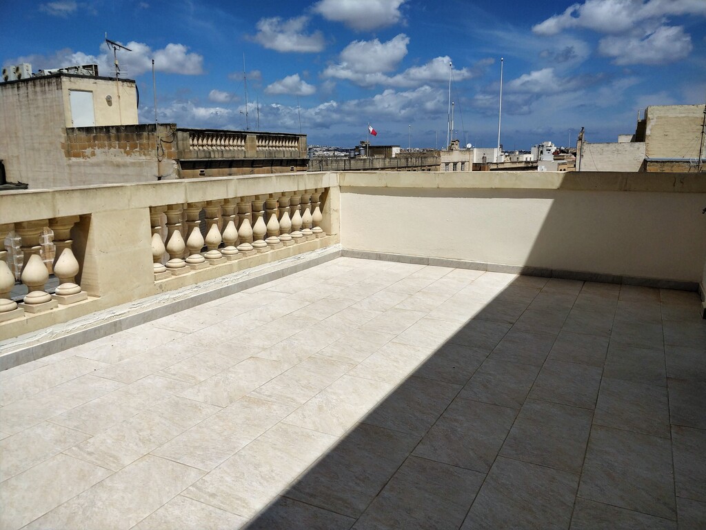 2 Bedroom Penthouse for Long Let in Paola - €1,750/month photo 24