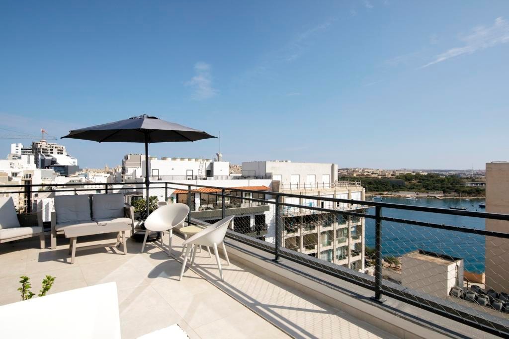 Office for Long Let in Sliema - €5,600/month