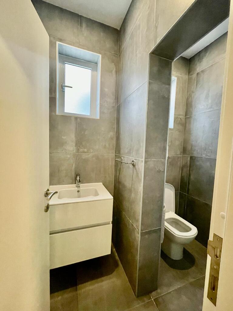 Shop for Long Let in Sliema - €3,450/month photo 8