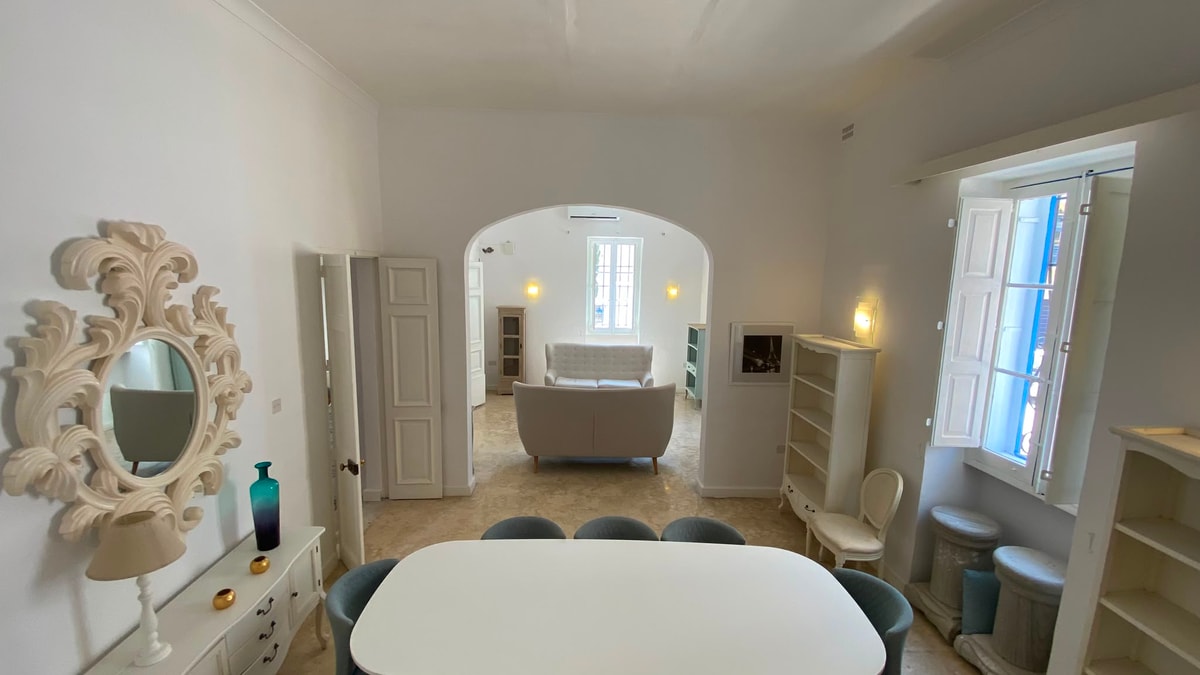 Magnificent 4-Bedroom Townhouse in Sliema – €5,000/month photo 7