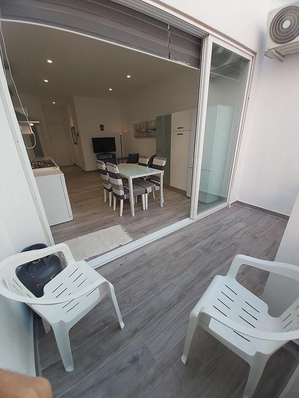 Beautifully Finished 2-Bedroom Apartment Close to the Seafront in Sliema