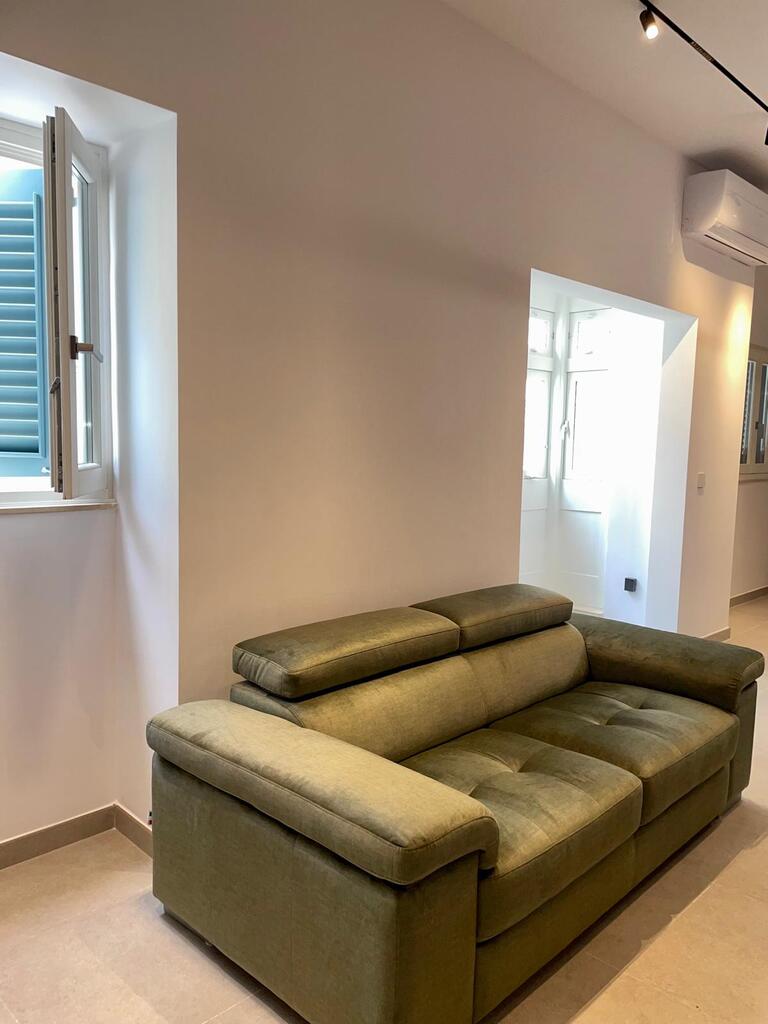 2 Bedroom Penthouse for Long Let in Gżira - €2,200/month photo 2