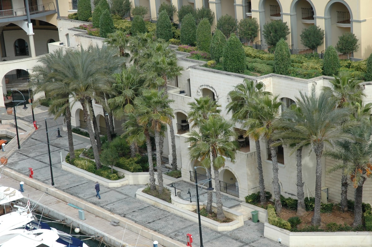 Prestigious Freehold 202sqm Marina Front 3-Bedroom Apartment in Portomaso, St Julians photo 2