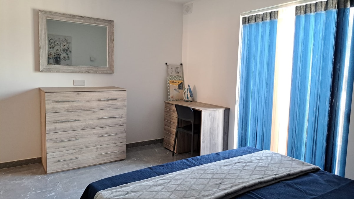 2 Bedroom Penthouse for Long Let in Mġarr - €1,300/month photo 5