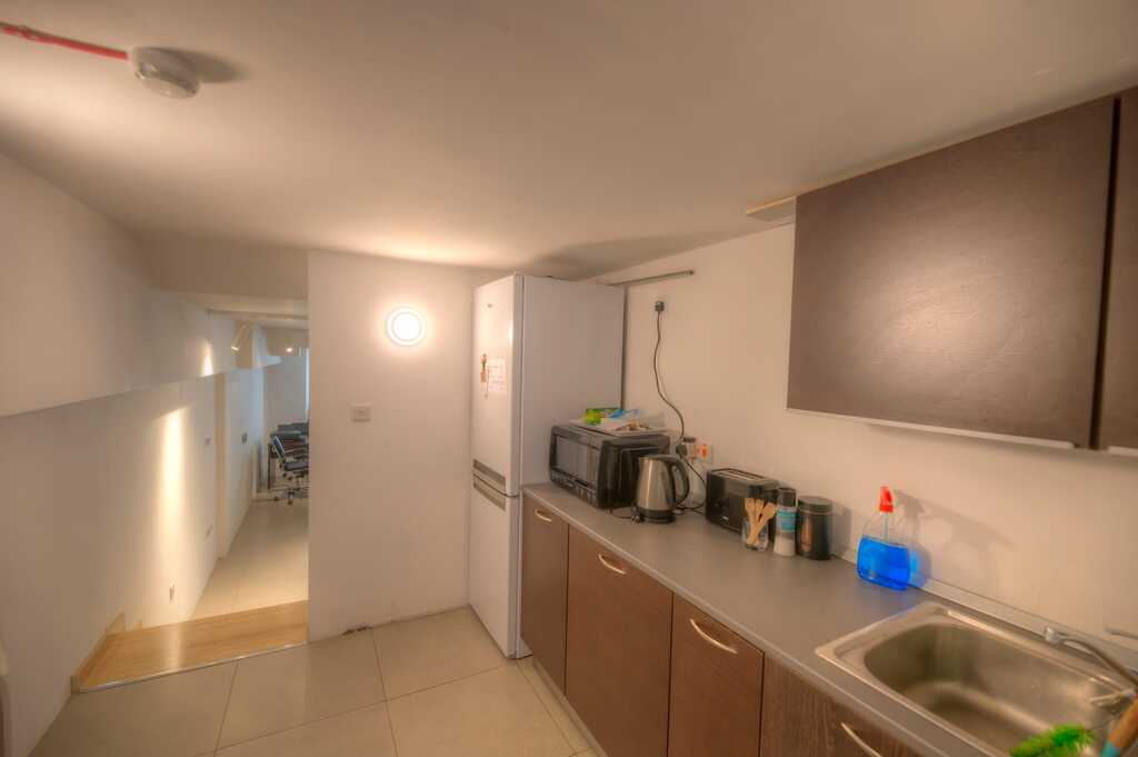 Office for Long Let in St. Julian's - €1,500/month photo 18