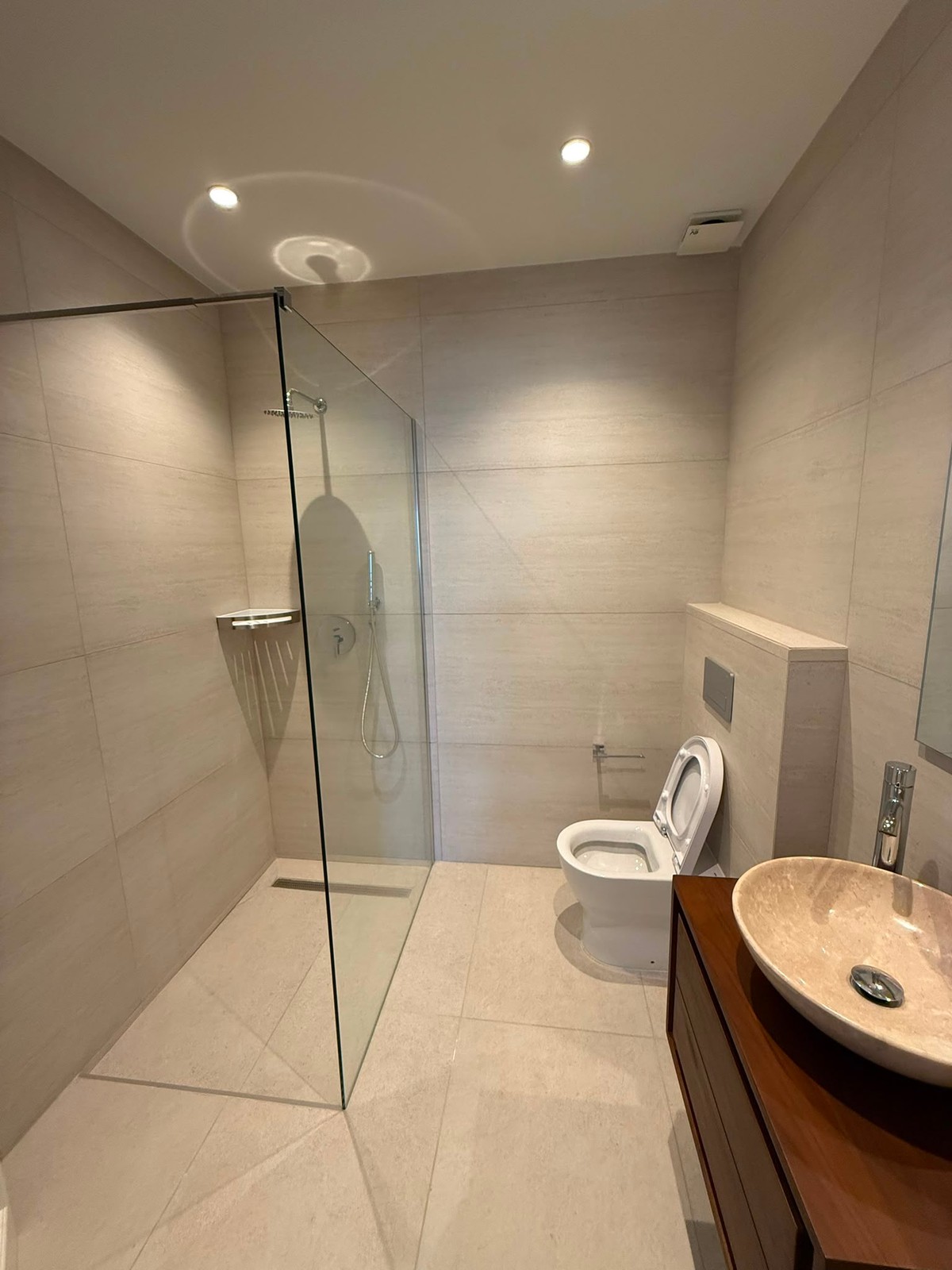 Bright & Modern 3-Bedroom Apartment on Dingli Street Sliema photo 7