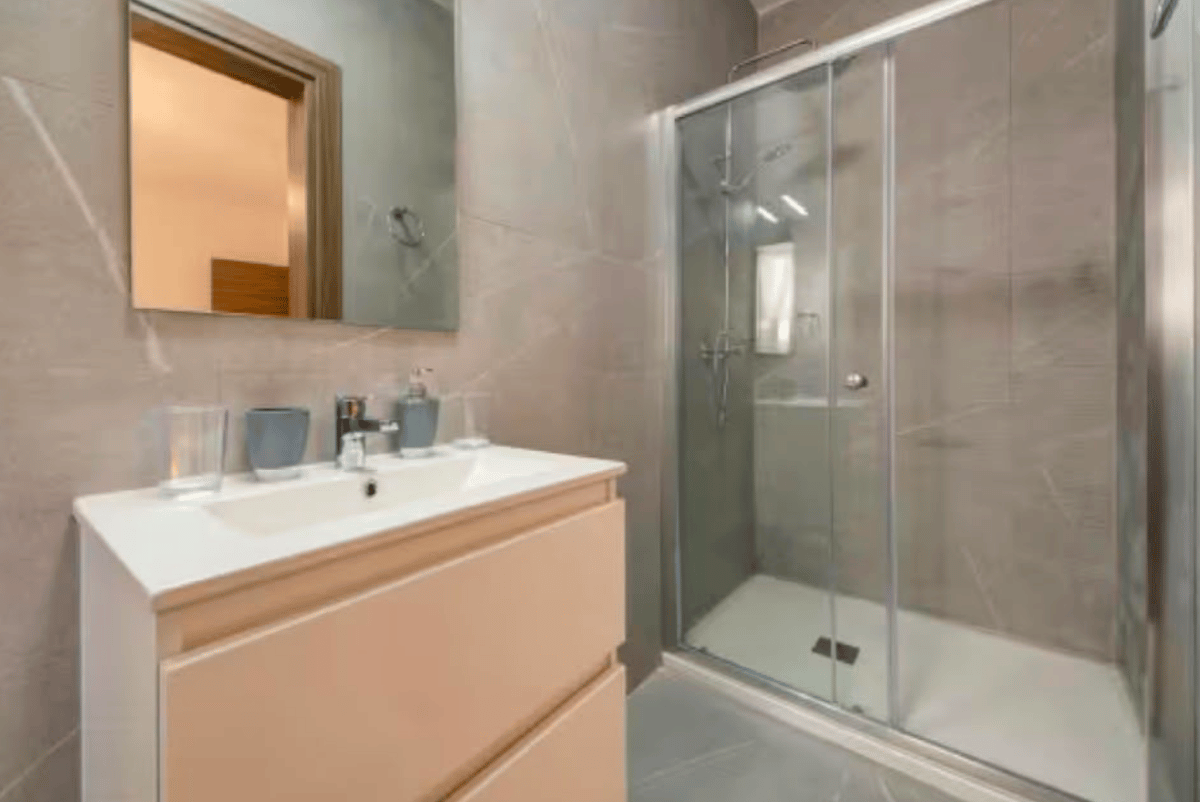 3-Bedroom 3-Bathroom Luxury Apartment €2500 photo 4