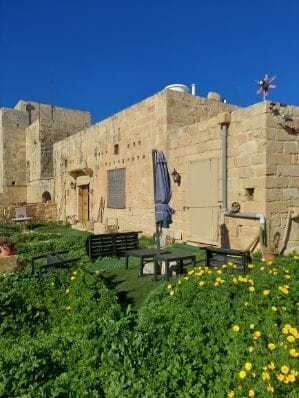 2 Bedroom Farmhouse for Long Let in Marsaskala - €3,000/month