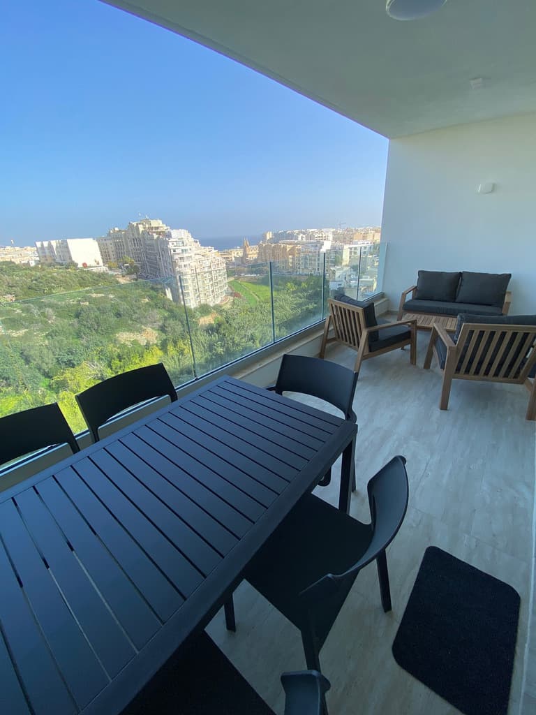 2 Bedroom Apartment for Long Let in St. Julian's - €2,800/month