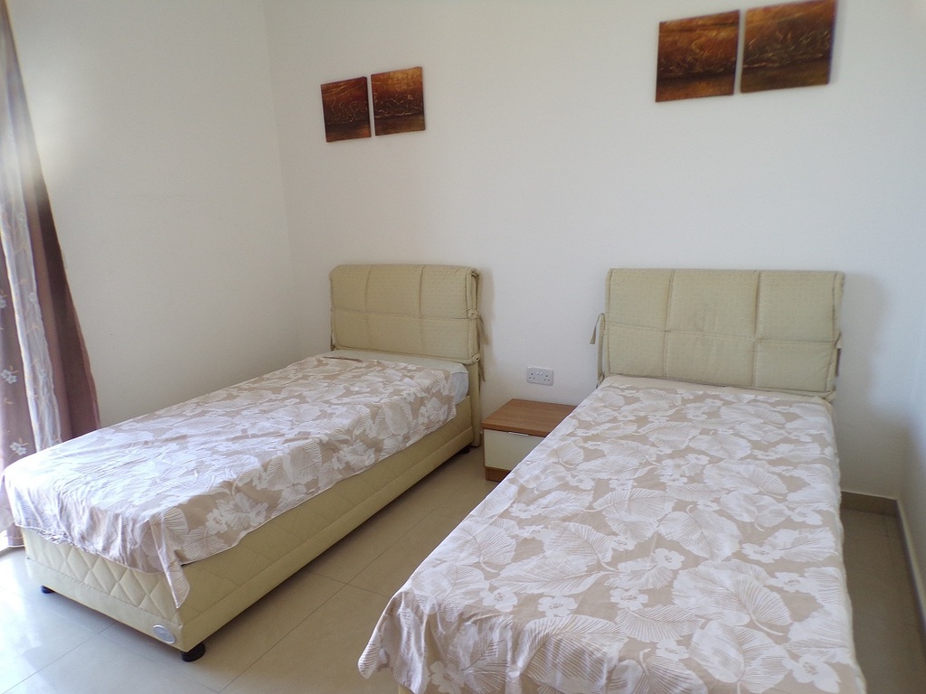6 Bedroom Villa for Long Let in Madliena - €6,000/month photo 4