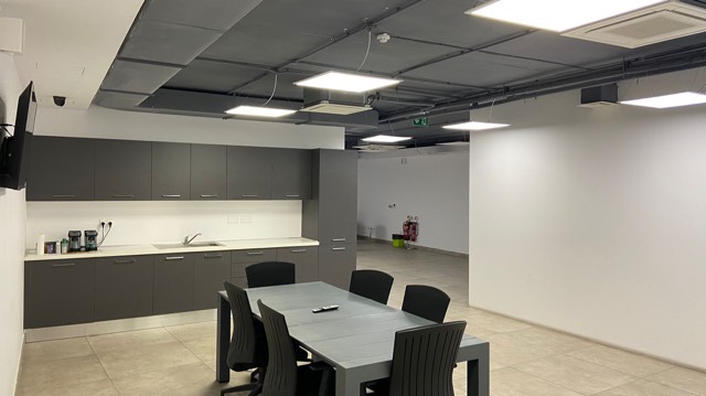 Office for Long Let in Pietà - €7,800/month photo 4