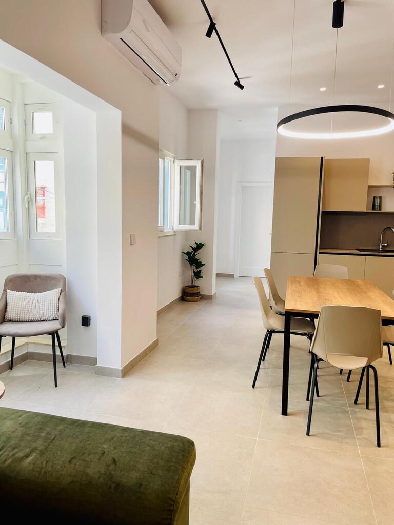 2 Bedroom Penthouse for Long Let in Gżira - €2,200/month photo 3