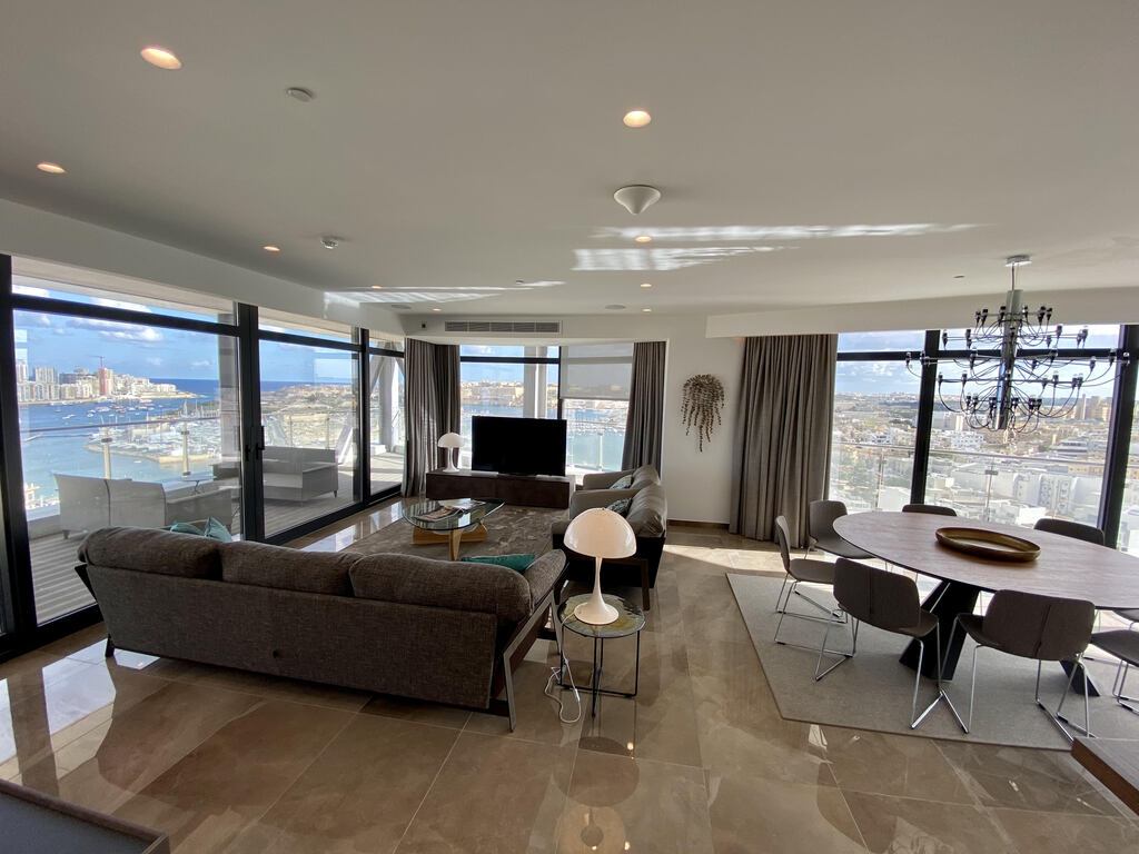 3 Bedroom Apartment for Long Let in Gżira - €6,700/month photo 12