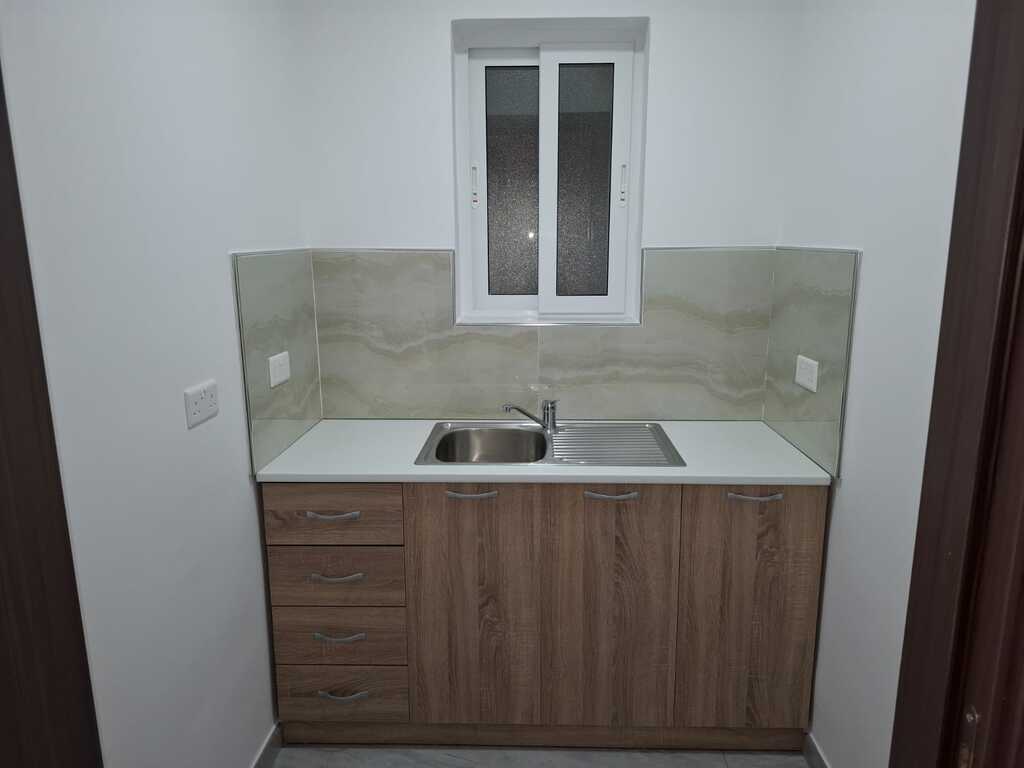Office for Long Let in Mosta - €1,200/month photo 7