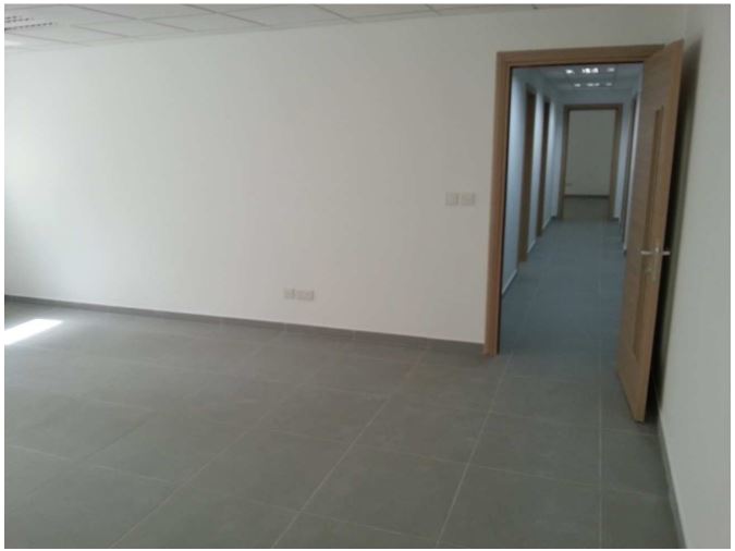 Office for Long Let in Sliema - €2,000/month photo 13