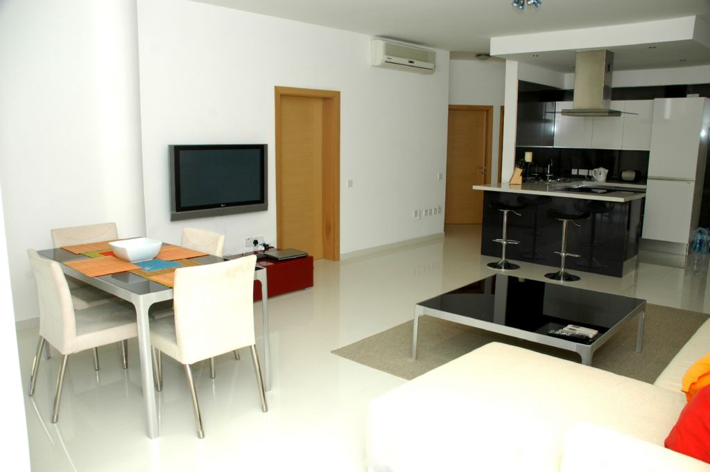 3 Bedroom Apartment for Long Let in Swieqi - €1,950/month photo 3