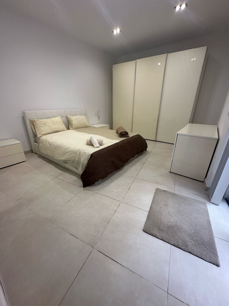 2 Bedroom Apartment for Long Let in Sliema - €1,700/month photo 4