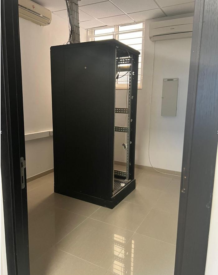 Office for Long Let in Gżira - €4,500/month photo 15
