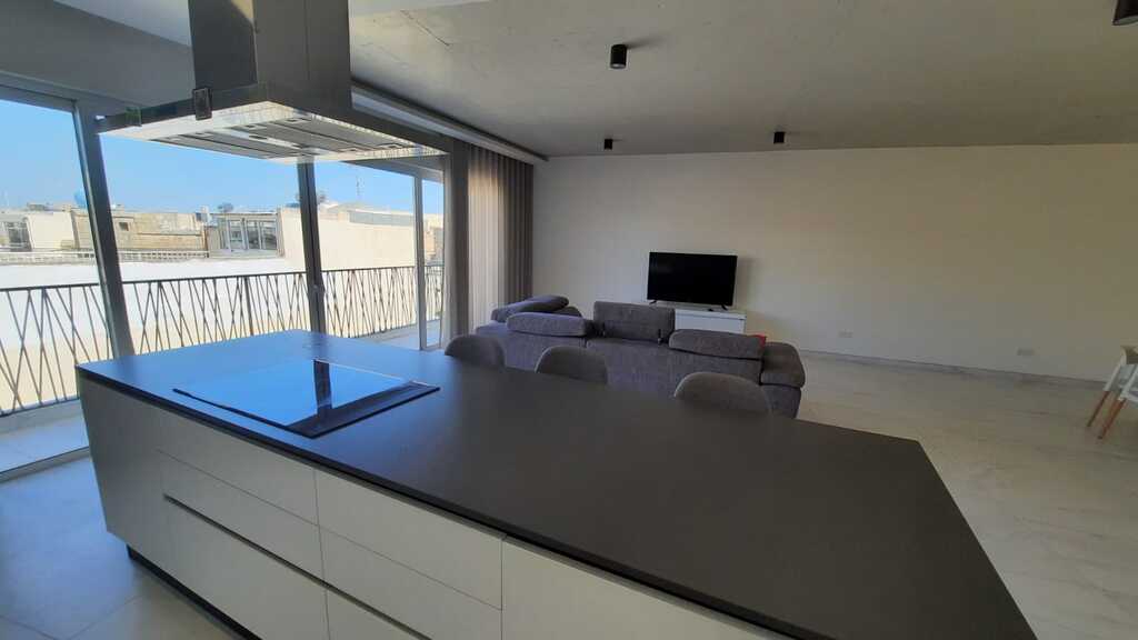 2 Bedroom Apartment for Long Let in Mosta - €1,600/month photo 4